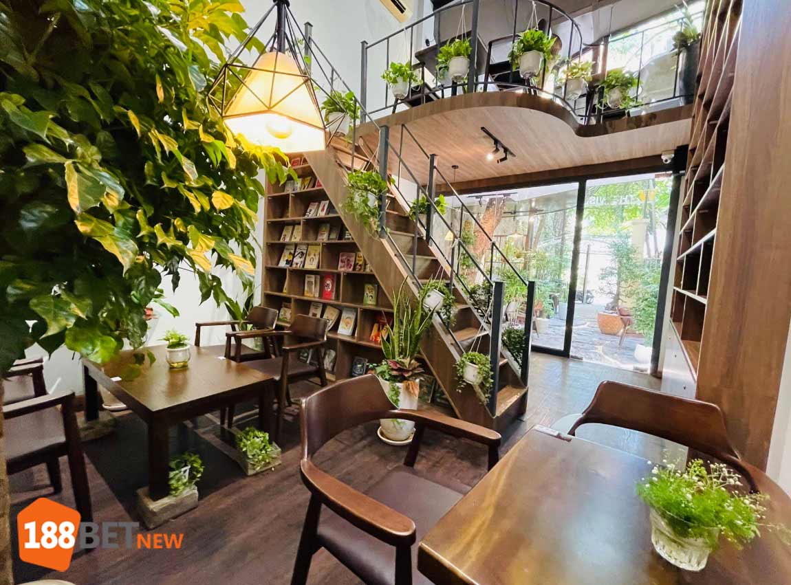 Trốn - Sài Gòn Café